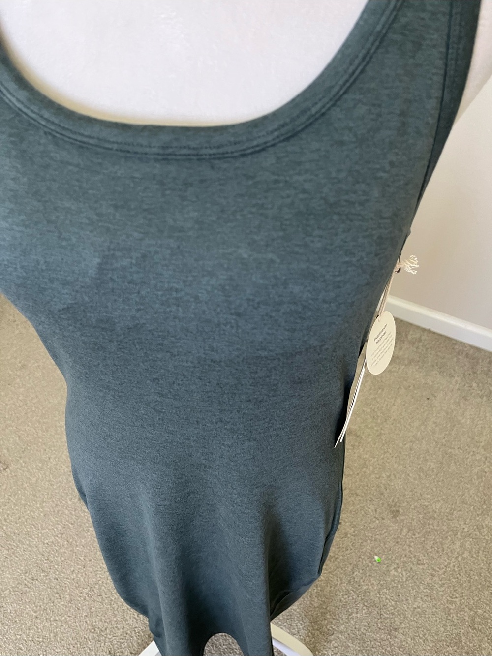 NWT Vuori Halo Essential DreamKnit Sleeveless Tank Dress-Lake Heather Size Lrg - Picture 5 of 11
